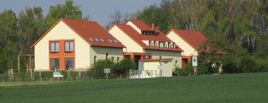 Penzion Alma Znojmo Exterior foto